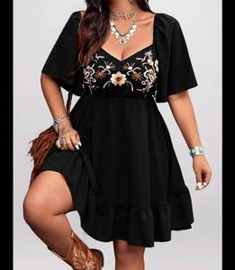 lot 56995 image: Womens Plus Size Western Boho Floral Dress Cowgirl Country Concert Vacation Outfits Flowy Summer Dresses, 4XL - Retail $55