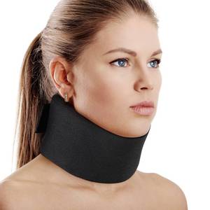 lot 49090 image: Cozyhealth Soft Foam Neck Brace Universal Cervical Collar, Adjustable Support Brace for Sleeping - Relieves Pain and Spine Pressure, Neck Collar After Whiplash or Injury (Black, 3 Depth, M) - Retail $9