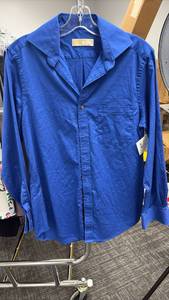 lot 60776 image: Michael Michael Kors Blue Button-Down Shirt Size 15 - Retail $25