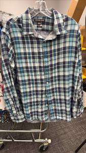 lot 60778 image: Michael Kors Mens Plaid Button Down Shirt - Retail $25