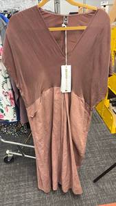 lot 60779 image: European Culture Brown V-Neck Dress XXL - Retail $85