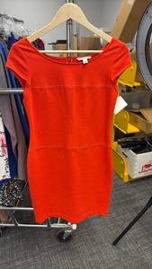 lot 60785 image: Banana Republic Red Short Sleeve Bodycon Dress Size 0 - Retail $25