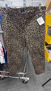 lot 60788 image: J.Crew Leopard Print Pants Size 12P - Retail $25