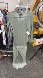 lot 60803 image: BCBGMAXAZRIA Womens Green Long Sleeve Dress Size XS - Retail $25