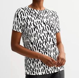 lot 2759 image: Nine West Black and White Abstract Print Short Sleeve Blouse - Size XS