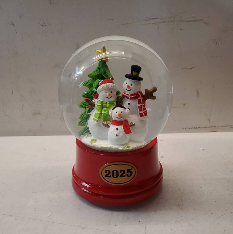 lot 26918 image: North Pole Trading Co. Snowman Family Christmas Snow Globe - Retail $42