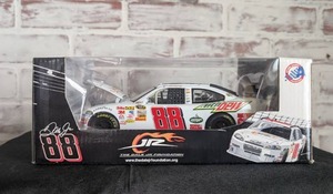 lot 499 image: Dale Earnhardt Jr #88 Mountain Dew National Guard NASCAR Diecast Car