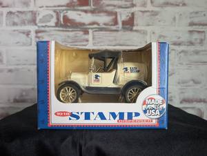 lot 604 image: ERTL 1918 Stamp Dispenser Die-Cast Model Car