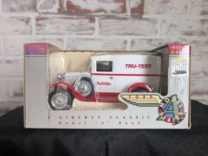 lot 655 image: Liberty Classics Ford Model A TRU-TEST Die Cast Metal Bank