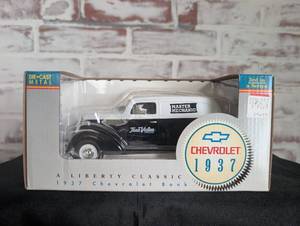 lot 713 image: Liberty Classics 1937 Chevrolet True Value Hardware Die Cast Metal Bank