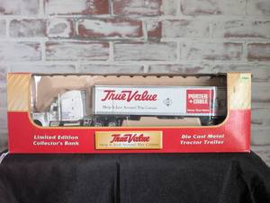 lot 802 image: True Value Die Cast Tractor Trailer Bank 164 Scale