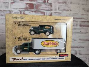 lot 806 image: Ertl Collectibles Ford True Value Hardware Die-Cast Vehicle Set
