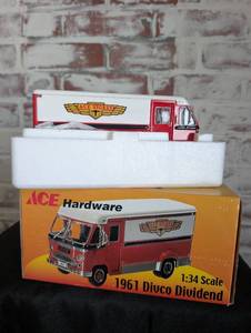 lot 1104 image: 1961 Divco Dividend Delivery Truck Die Cast Bank