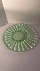 lot 1428 image: Green Depression Glass Ribbed Bowl with Lid
