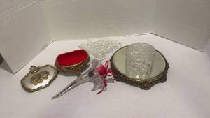 lot 1510 image: Mirror tray and more