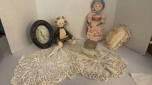 lot 1535 image: Flower frogs and more