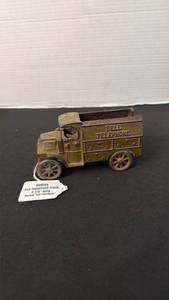 lot 1043 image: Hubley Bell telephone truck