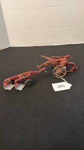 lot 1061 image: Arcade Oliver plow and other plow