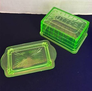lot 1102 image: Green Depression Glass Butter Dish with Lid