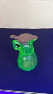 lot 1103 image: Anchor Hocking uranium glass syrup dispenser