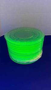 lot 1122 image: Anchor Hocking block optic uranium glass plates (20)