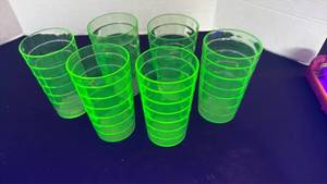lot 1142 image: Block optic uranium glass drinking glasses (6)