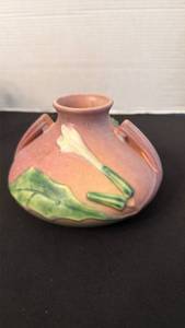 lot 1164 image: Roseville Pottery Calla Lily Vase with Handles
