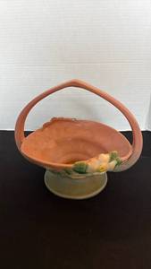 lot 1169 image: Roseville White Rose Art Pottery Basket with Handle