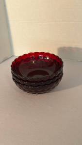 lot 1235 image: Anchor Hocking Royal Ruby Red Bubble salad bowls