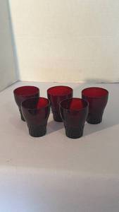 lot 1244 image: Anchor Hocking ruby glass windsor water glasses