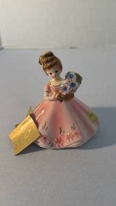 lot 1265 image: Josef Originals birthday girl 4 inch tall figurine September