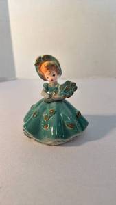 lot 1269 image: Josef Originals birthday girl 4 inch tall figurine September