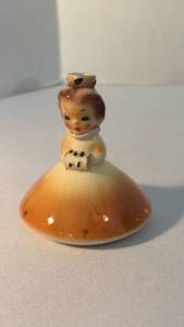 lot 1272 image: Josef Originals American Beauty mushroom birthday girl 3 inch tall figurine January
