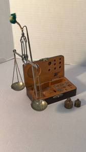 lot 1295 image: Brass Balance Scale with Weight Set in Wooden Case