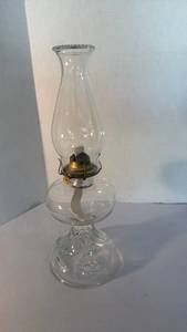 lot 1303 image: P&A Mfg Co glass oil lamp