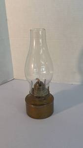 lot 1310 image: Patapril brass base oil lamp