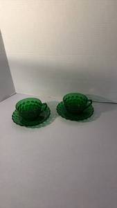 lot 1403 image: Anchor Hocking emerald bubble glass tea cups and saucers