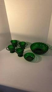 lot 1406 image: Anchor Hocking emerald bubble glass 8 in bowl, creamer and sugar and dessert bowl