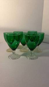 lot 1409 image: Anchor Hocking emerald green glass burple (bubble foot) goblets