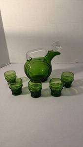 lot 1414 image: Cambridge Nautilus emerald glass pitcher with stopper and 5 shot glasses