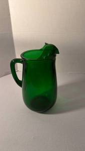 lot 1425 image: Vintage emerald glass pitcher