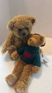 lot 1651 image: Bentley and Buddies, and Calico and Sawdust plush teddy bears
