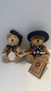 lot 1653 image: Boyds Bears & Friends Collectible Teddy Bears with Tags