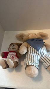 lot 1658 image: Stuffed Animal Bear and bunny with Clothing Set