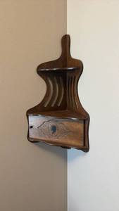 lot 1679 image: Wooden Wall Corner Shelf with Decorative Carved Detail approx 23x9