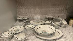 lot 1703 image: Governors Mansion China set of 65