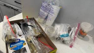 lot 1736 image: Disposable cups and Cutlery Set