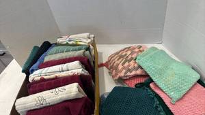 lot 1745 image: Kitchen towels and pot holders