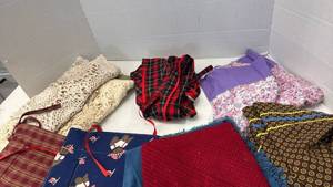 lot 1746 image: Aprons and more