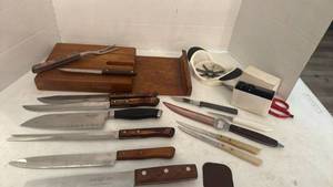 lot 1753 image: Kitchen Knife Collection with Wooden holder and Accessories